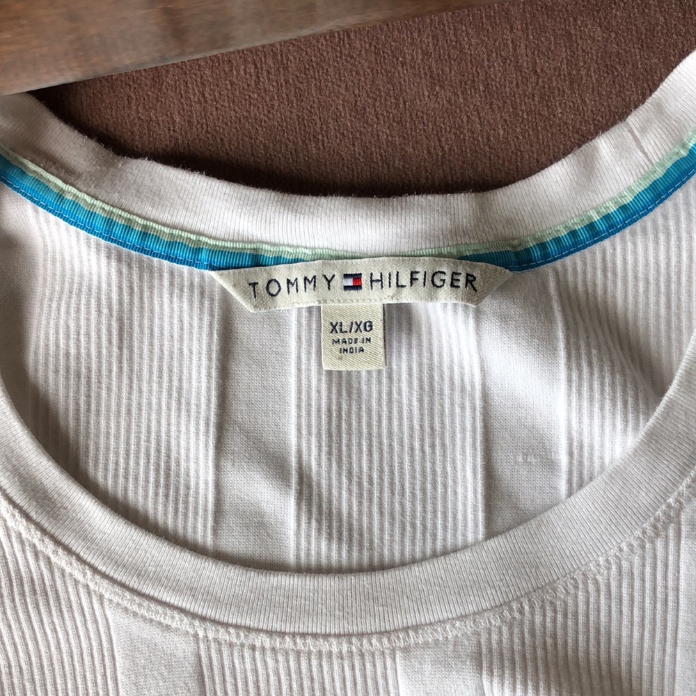 🌻3/$20🌻White ribbed Tommy Hilfiger tank top